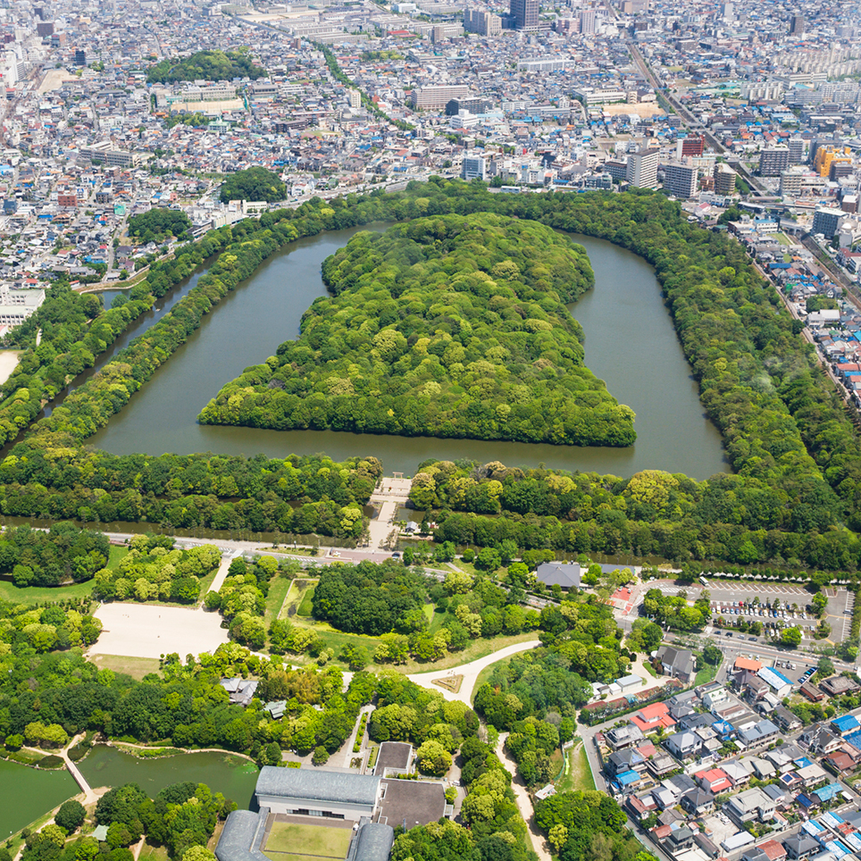 謎多き古墳の歴史に思いを馳せ 巡る 大小44基の古墳群 百舌鳥古墳群 大阪府堺市 Onestory