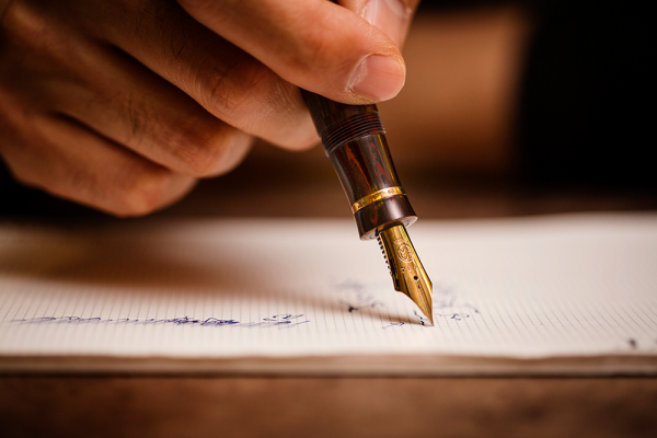 完成までは約1年半！時代を逆行する万年筆専門店が、世界の愛好