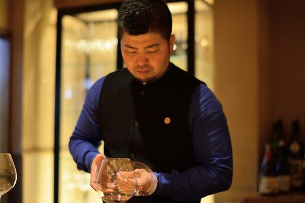 特濃の 木宮一光ワールド 類まれなるタレントで老舗鮨店を刷新する 一心鮨 光洋 宮崎県宮崎市 Onestory