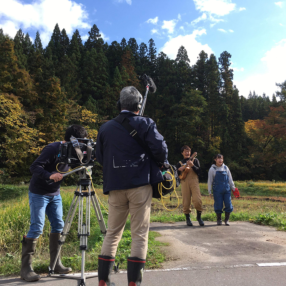 青森でレポーター ミュージシャンとしての顔も持つ 農家の活動 Onestory