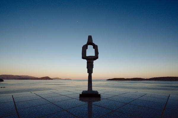 アートがあふれる街香川に、数々の家具を残した建築家とは。 | ONESTORY