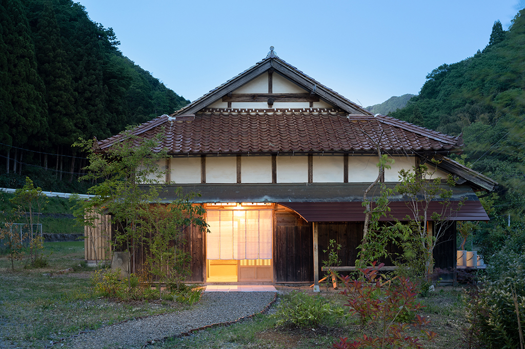 宿」というより、もうひとつの帰る「家」のように。［日貫一日／島根県