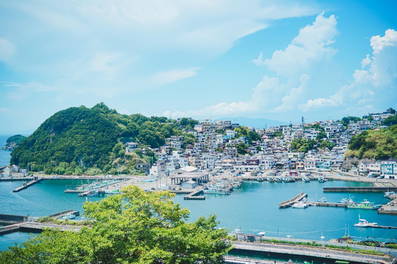 伝統製法「灰干し」が広げる地域の新たな「食」。和歌山県・和歌の浦で目指す記憶に残る絶景ロケーションダイニング | ONESTORY