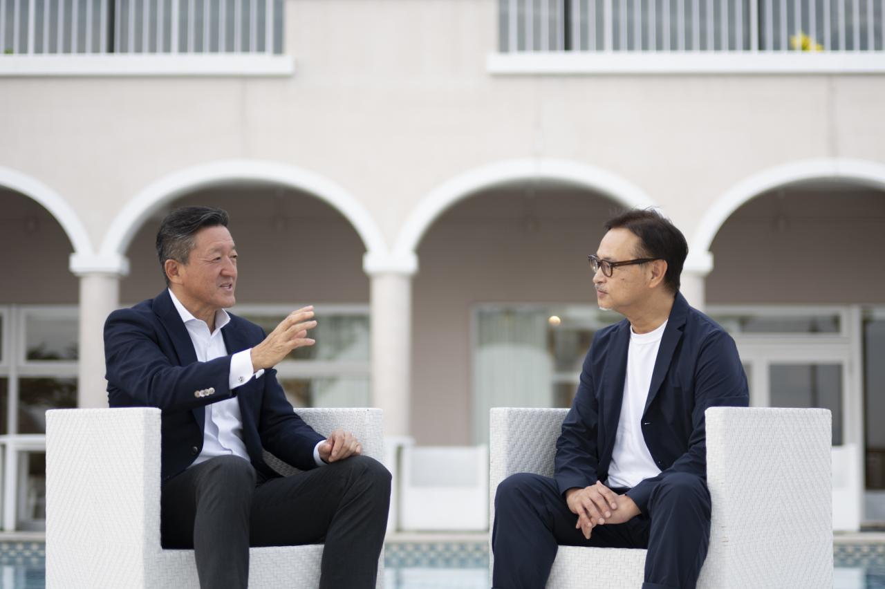 人生の楽園の魅力と舞台裏を徹底検証！案内人の軌跡と移住・開業のリアル