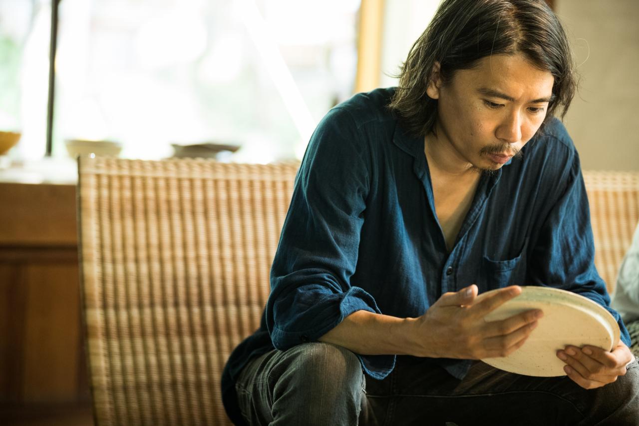 唐津焼の枠を超え「隆太窯」という作風を確立。隆太窯「唐津粉引皿