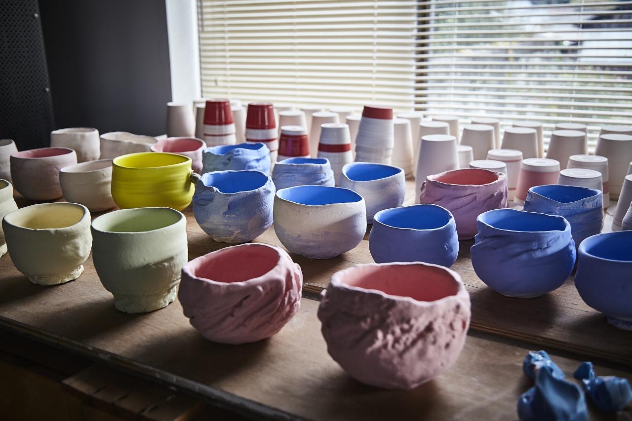 伝統と多様性を尊重する陶磁器の街で、歴史に裏づけされた唯一無二の