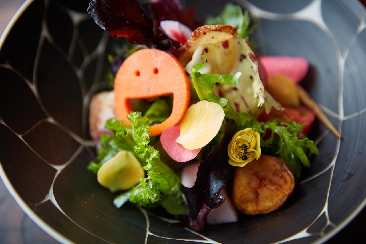 食の楽しさ を追求し 日本料理の新たな領域を開拓する 傳 長谷川在佑氏 Dining Out Special Showcase 東京都渋谷区 Onestory