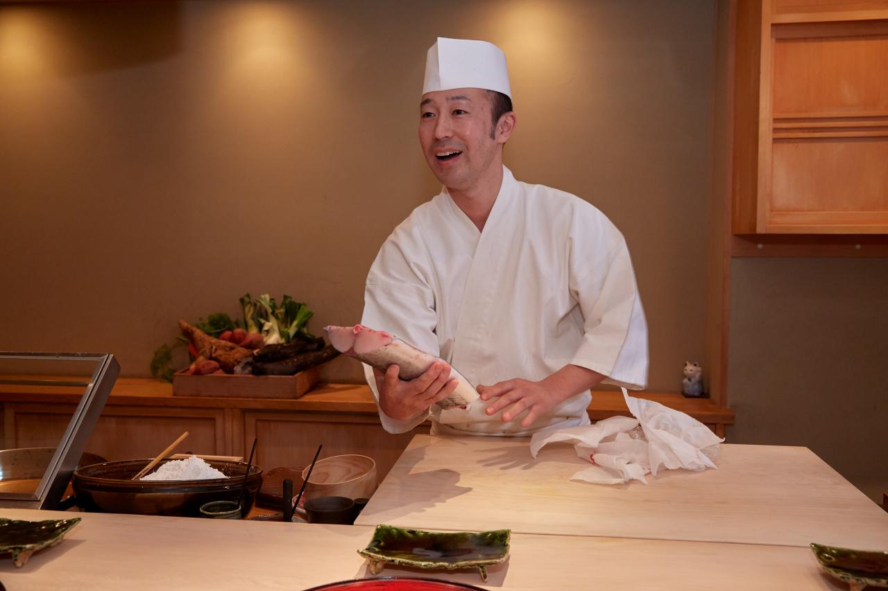 既成概念に捉われない発想で 地元食材の旨みを引き出す天ぷら職人 板前てんぷら 成生 Dining Out Special Showcase 東京都渋谷区 Onestory