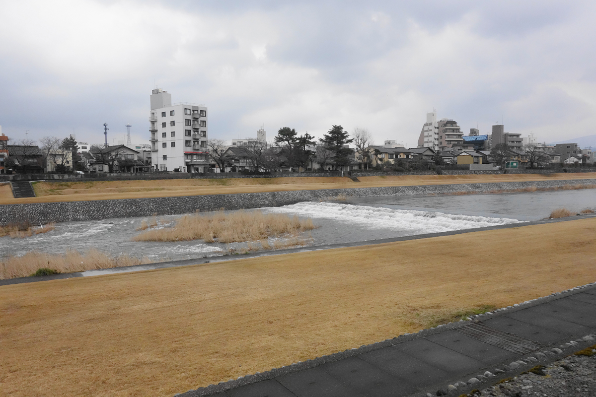 古い伝統を意識しながらもこの町にはない新しい風を吹き込みたい