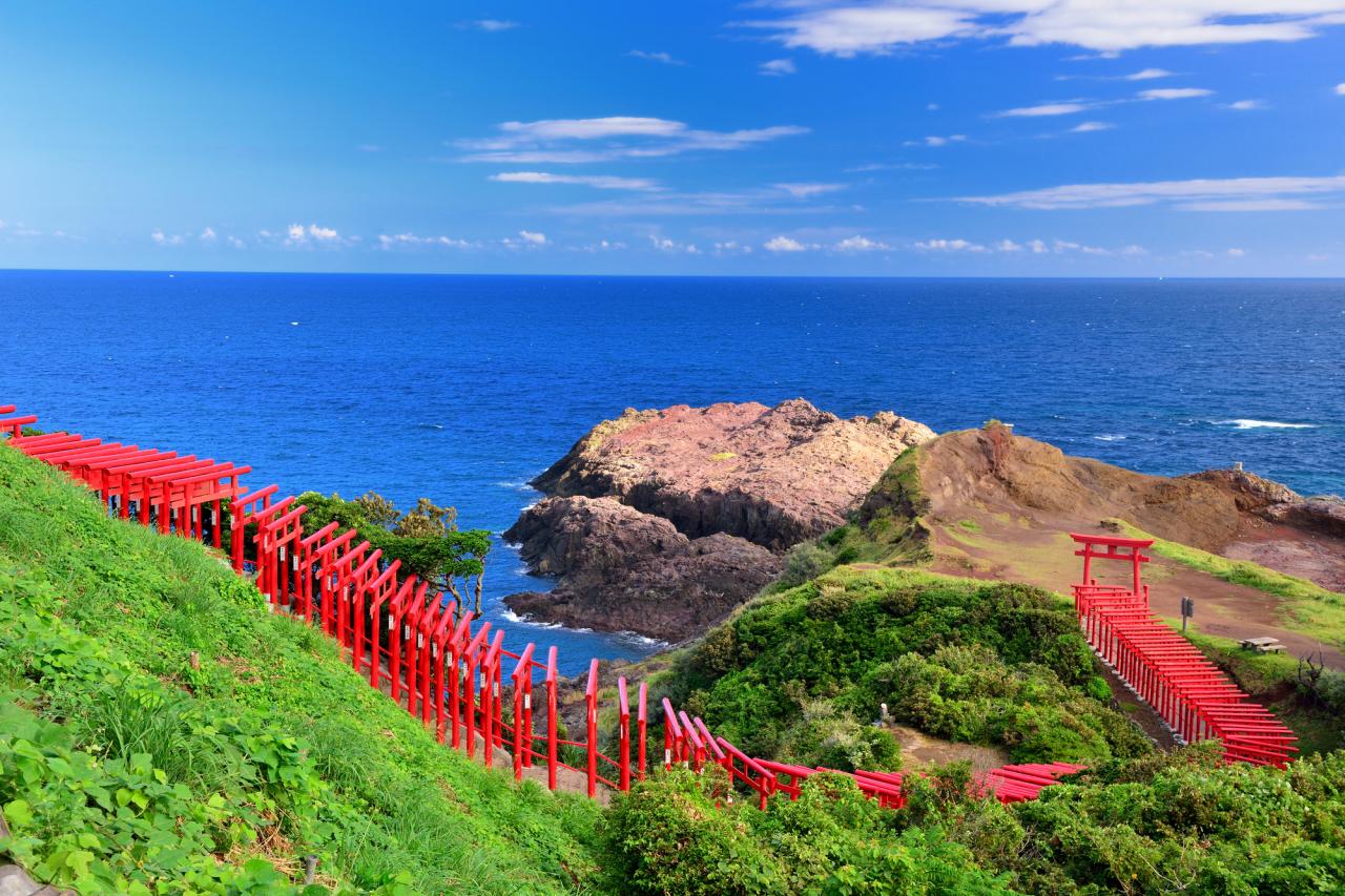 海上交通の要として発展し、多くの歴史の舞台となった本州最南端の地