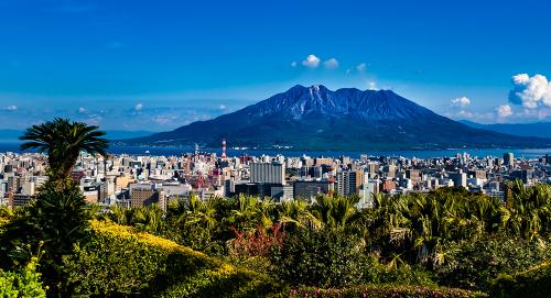 桜島のように寛大に、豪快に。美しさと力強さを兼ね備えた文化が根差す